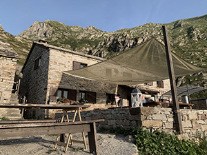 Il Rifugio Lago della Vecchia